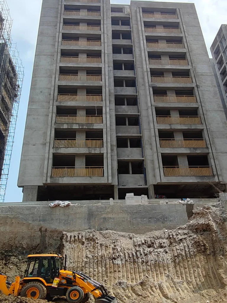 Hilltown Heaven construction site update 4